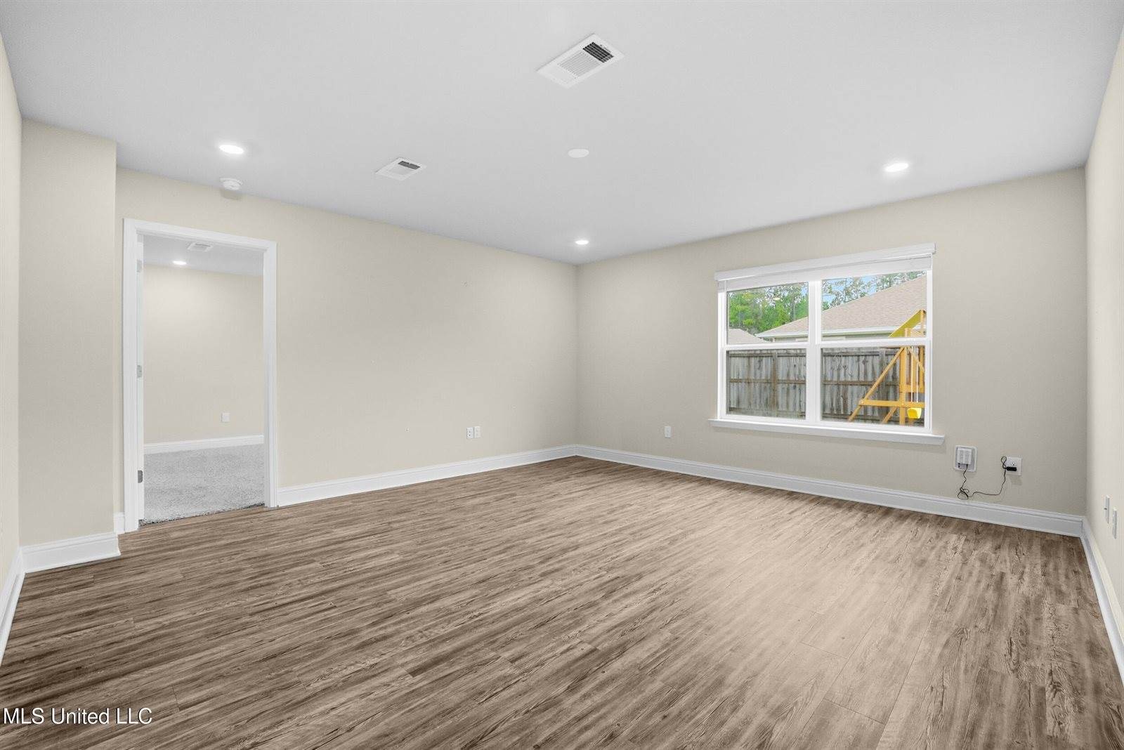 6456 Eastland Circle, Biloxi, MS 39532