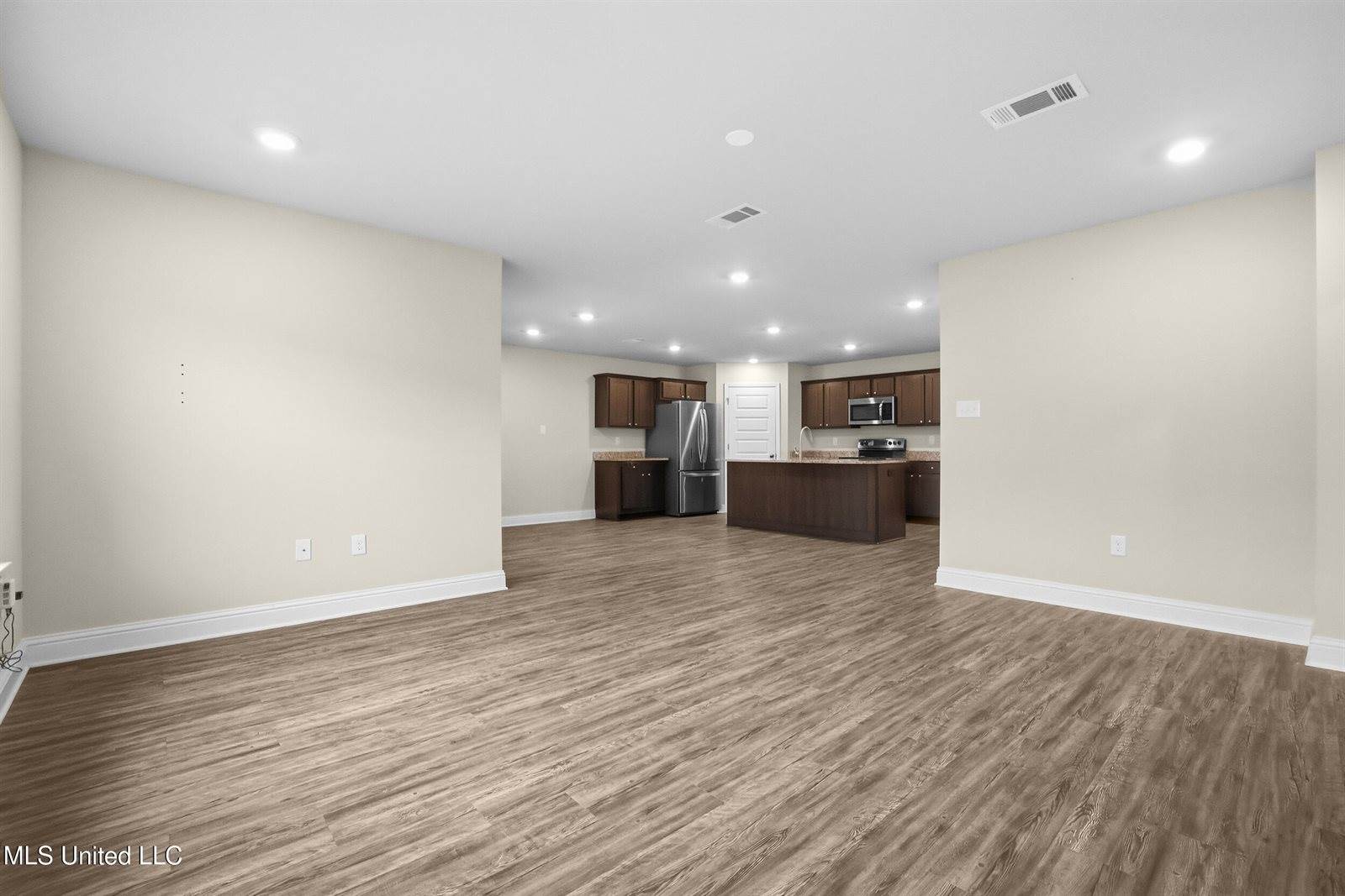 6456 Eastland Circle, Biloxi, MS 39532