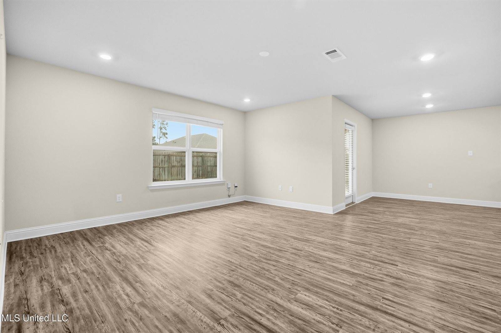 6456 Eastland Circle, Biloxi, MS 39532