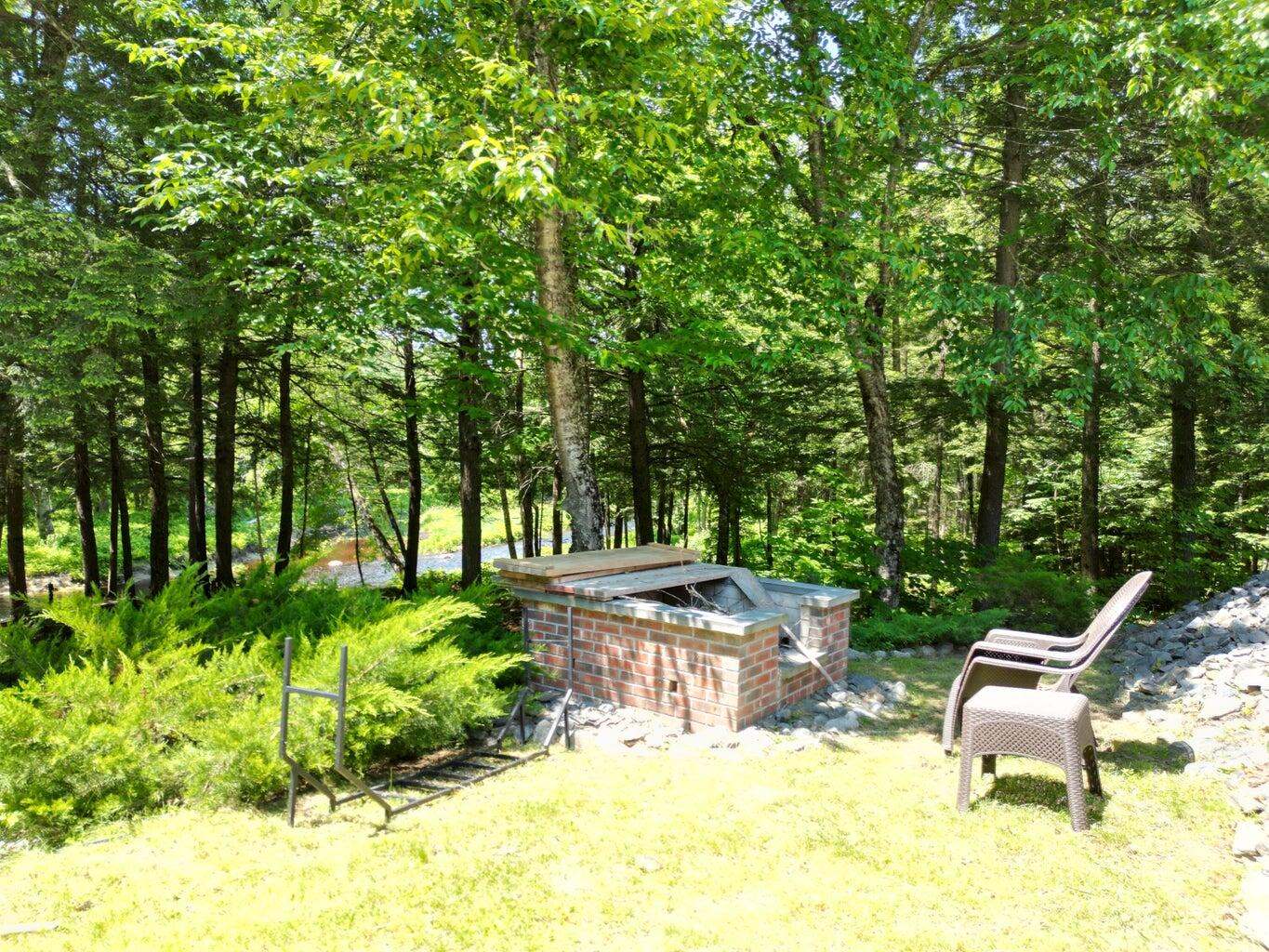 25 Loop Road, Chester, ME 04457