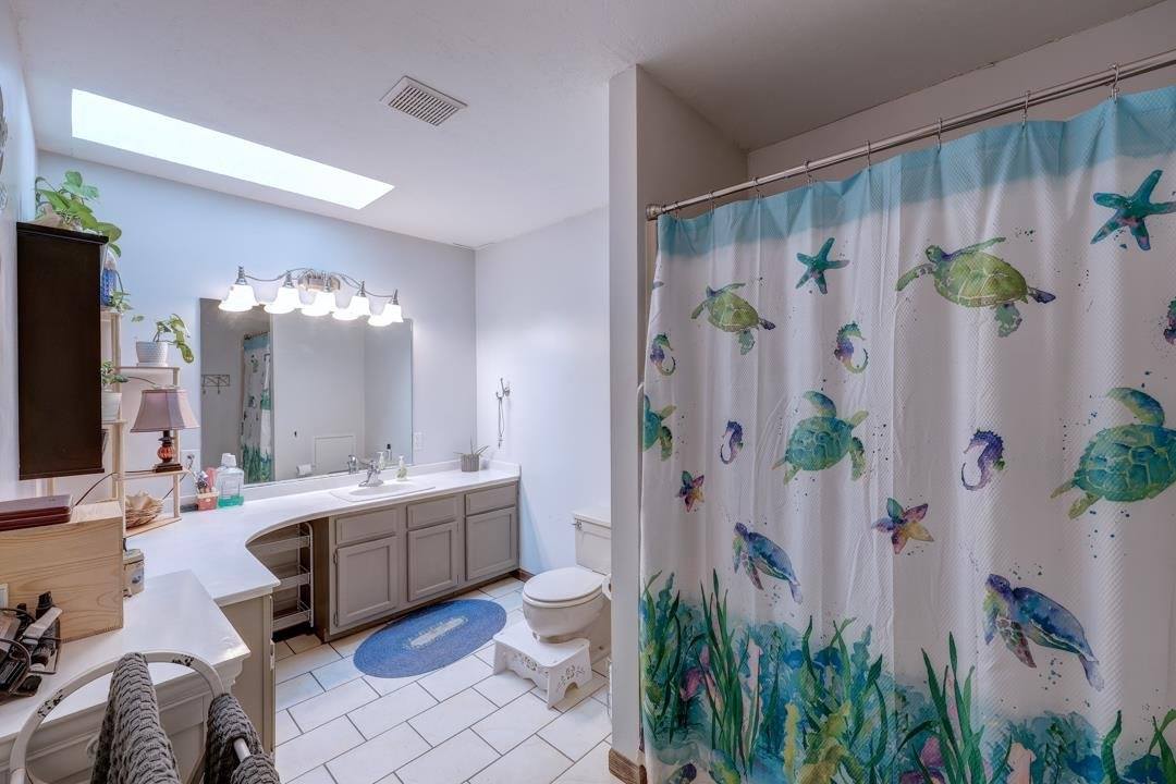 30117 Shady Oak Dr, Arkansas City, KS 67005