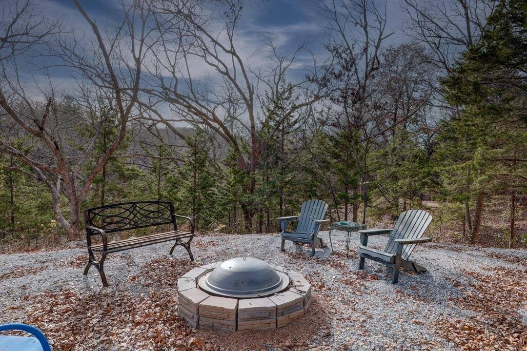 30117 Shady Oak Dr, Arkansas City, KS 67005