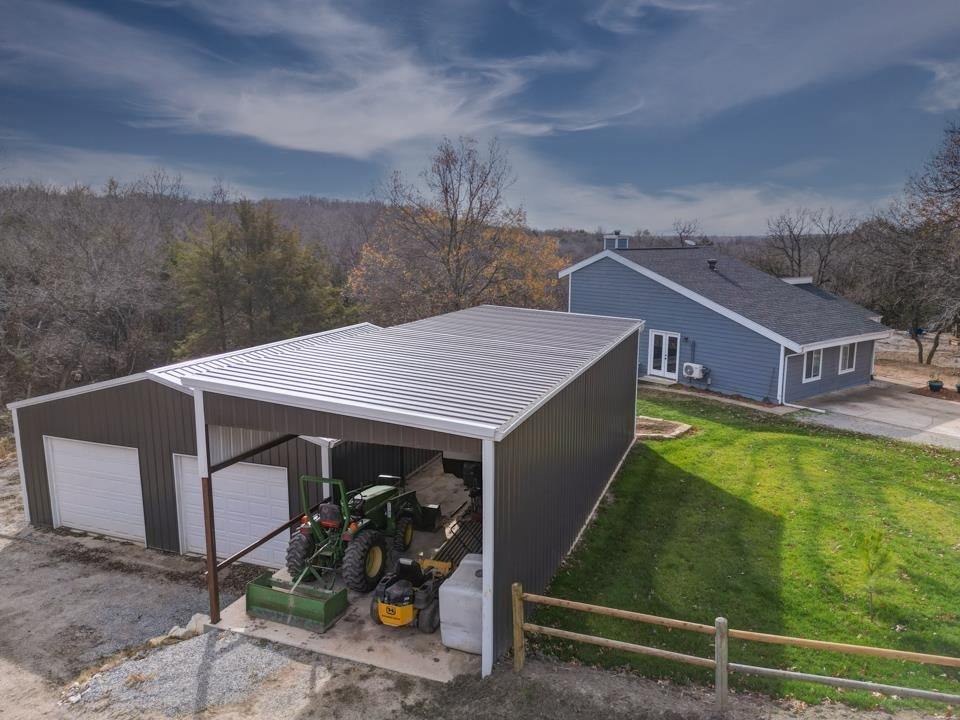 30117 Shady Oak Dr, Arkansas City, KS 67005