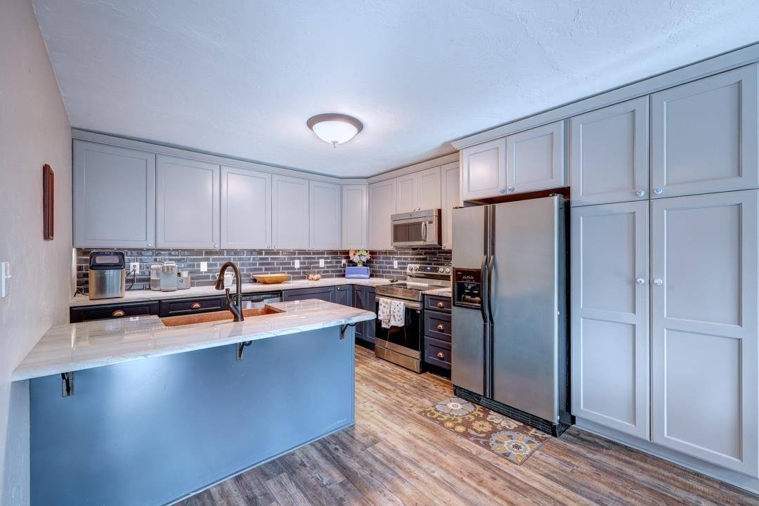 30117 Shady Oak Dr, Arkansas City, KS 67005