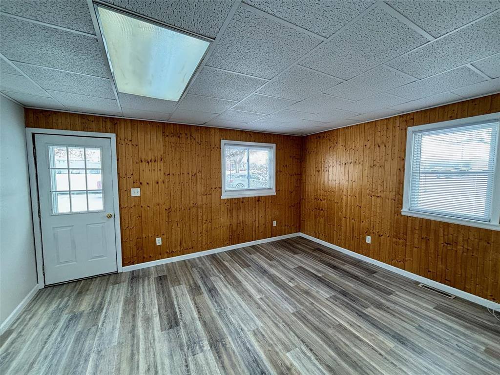 2104 Grand Ave, Muscatine, IA 52761