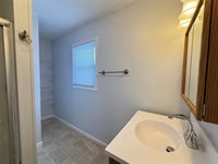 2104 Grand Ave, Muscatine, IA 52761