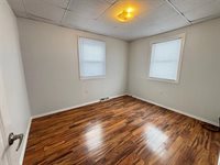 2104 Grand Ave, Muscatine, IA 52761