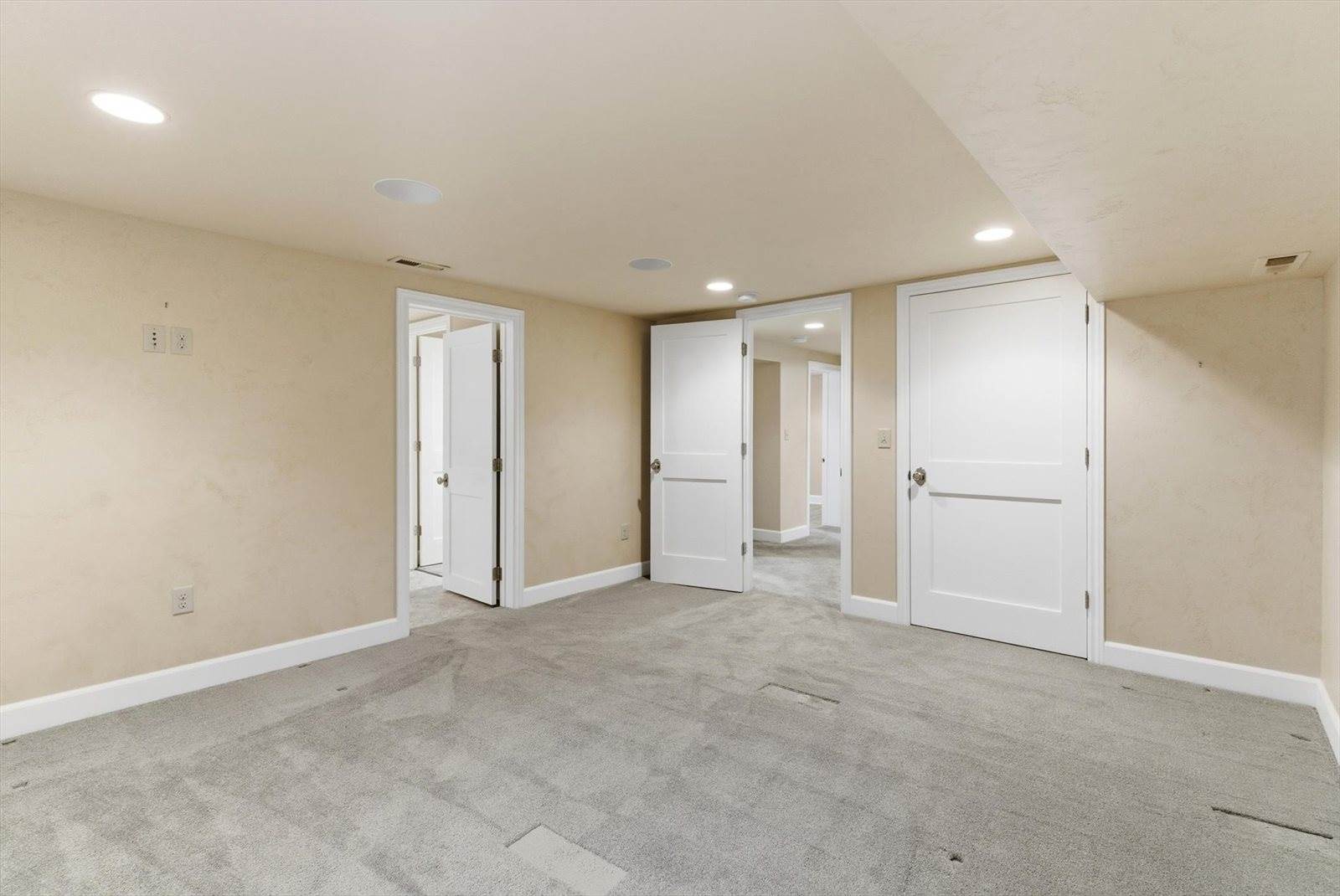 1045 2nd Avenue West, Kalispell, MT 59901