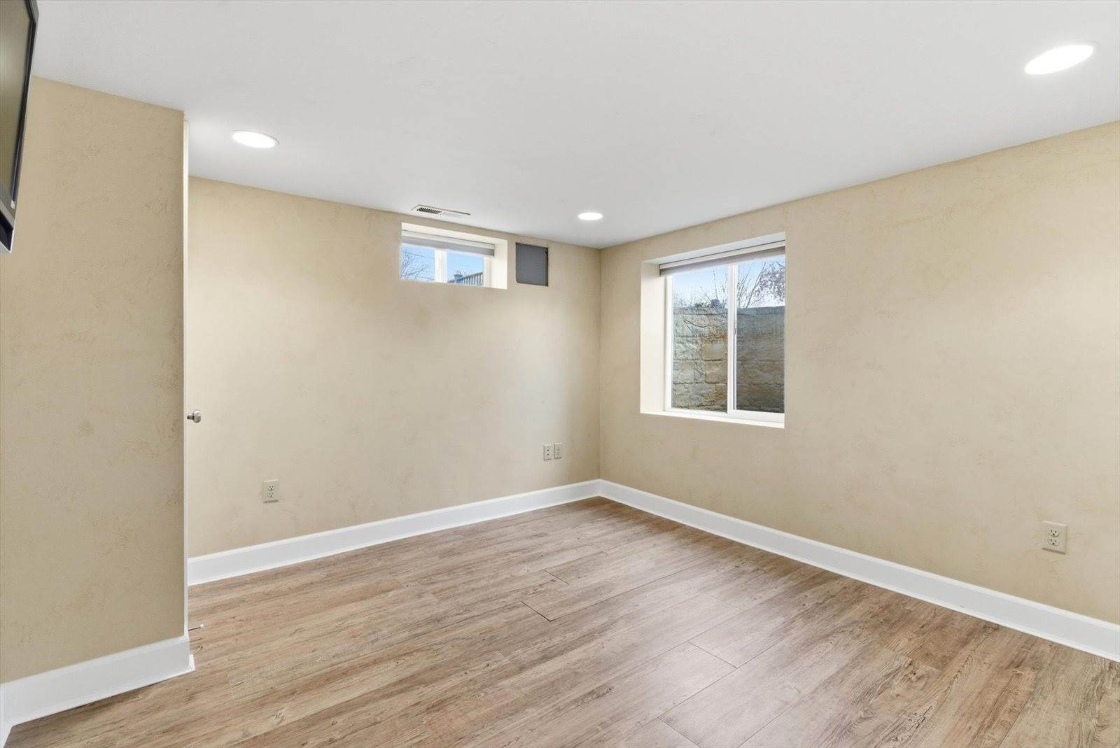 1045 2nd Avenue West, Kalispell, MT 59901