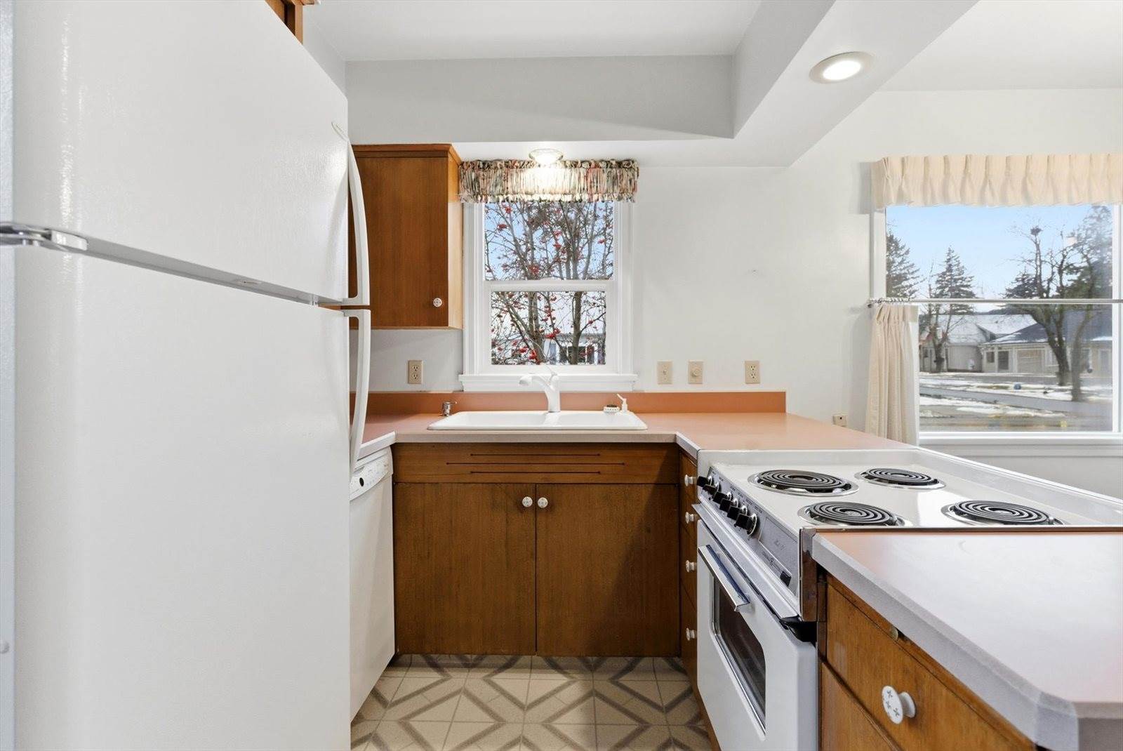 1045 2nd Avenue West, Kalispell, MT 59901