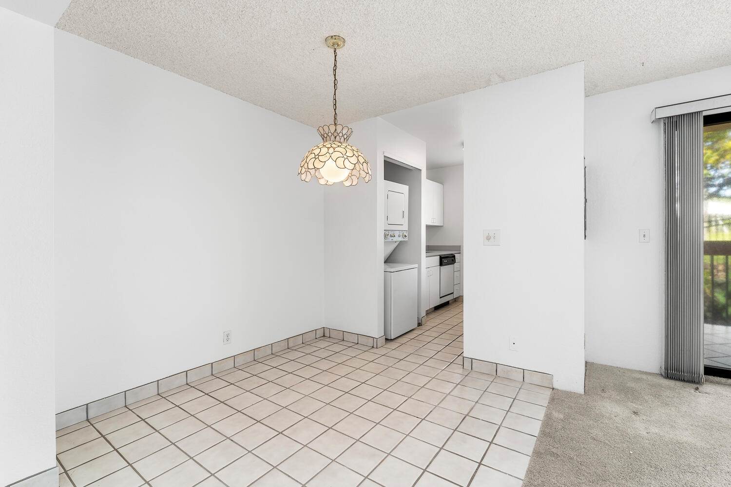 75-5863 Kuakini Highway, Kailua-Kona, HI 96740