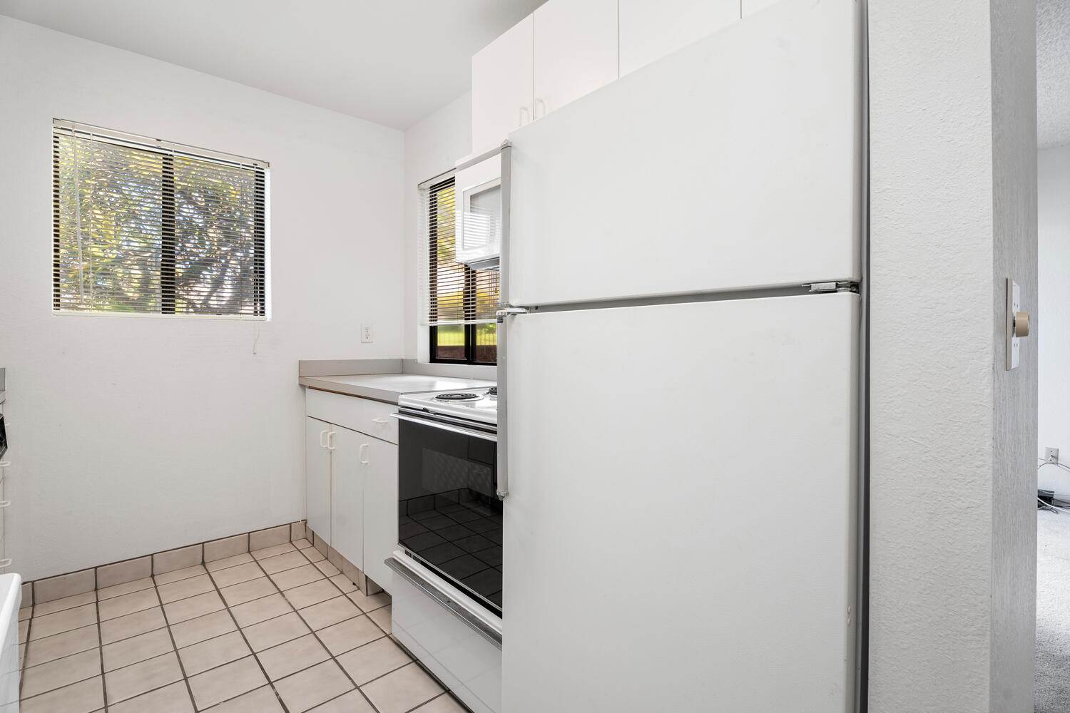 75-5863 Kuakini Highway, Kailua-Kona, HI 96740