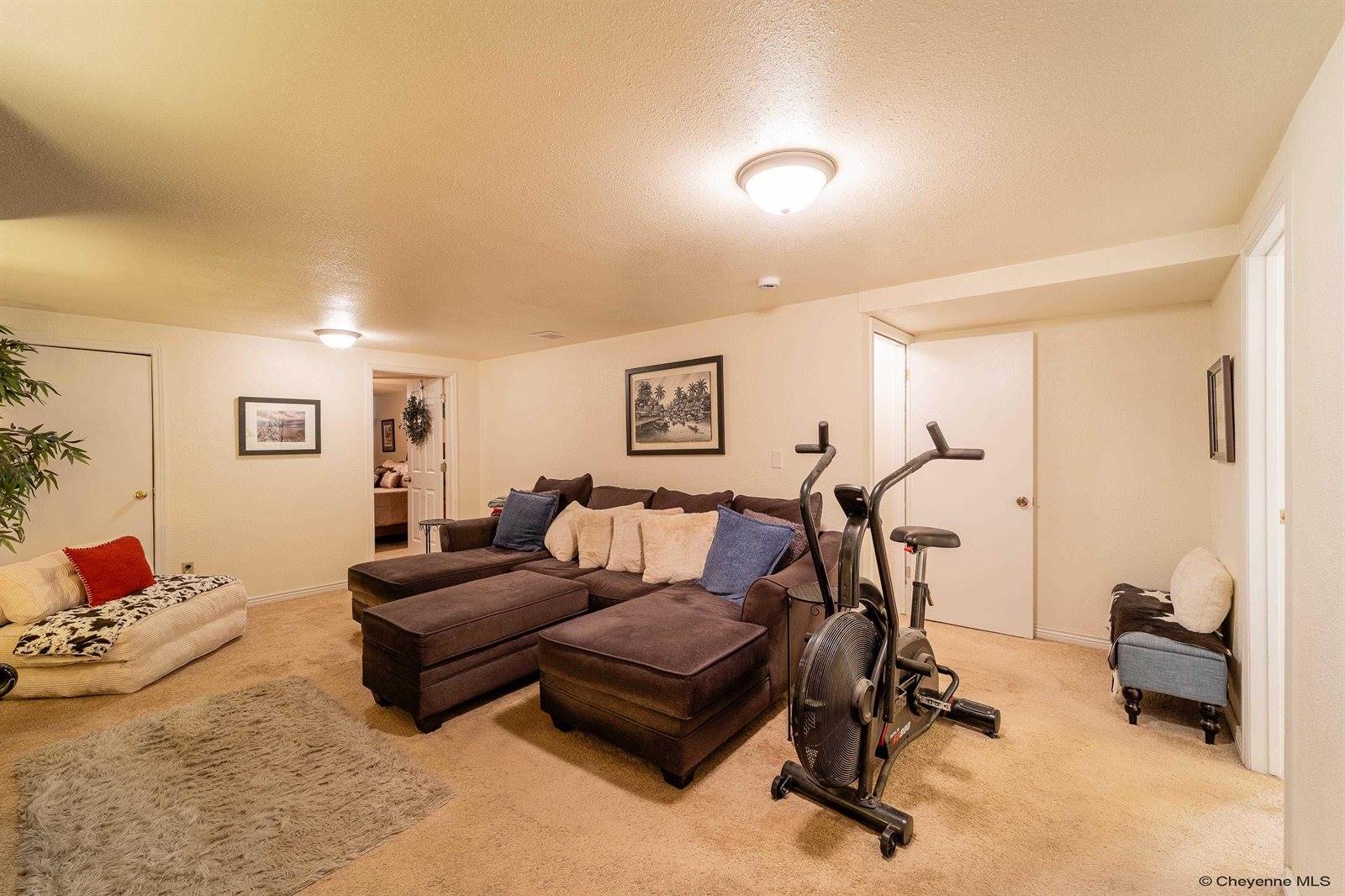 1330 Cleveland Ave, Cheyenne, WY 82001