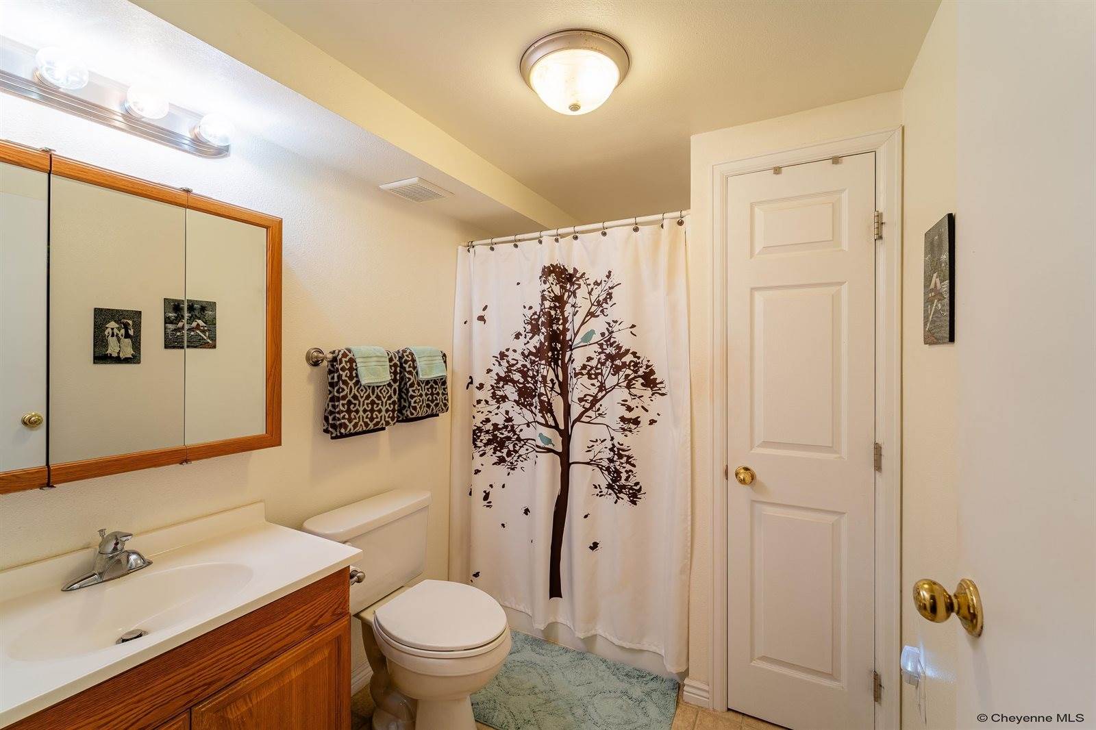 1330 Cleveland Ave, Cheyenne, WY 82001