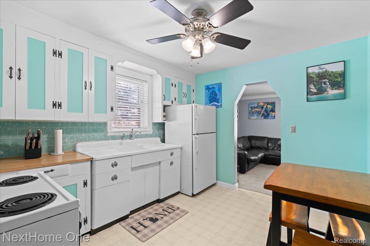 11634 Cardwell Street, LivoniaCity_Wayne, MI 48150