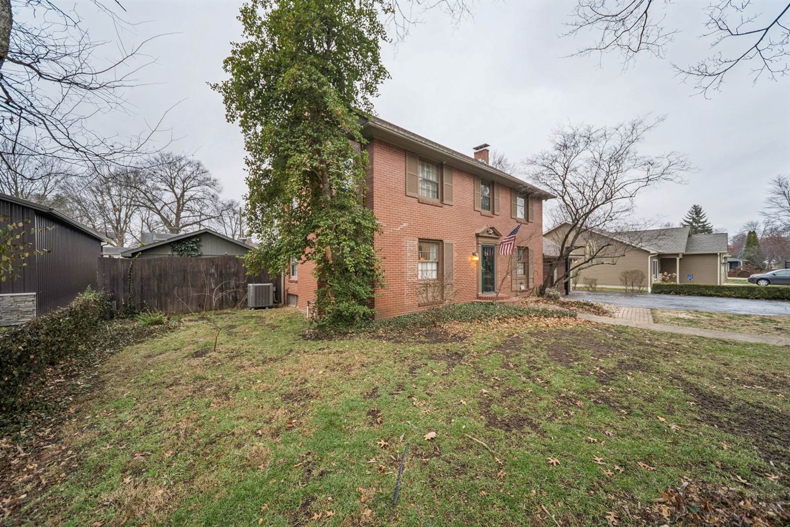 77 McKiney Blvd, Terre Haute, IN 47803