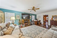 77 McKiney Blvd, Terre Haute, IN 47803