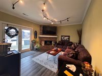 5853 SW 29th ST, Topeka, KS 66614