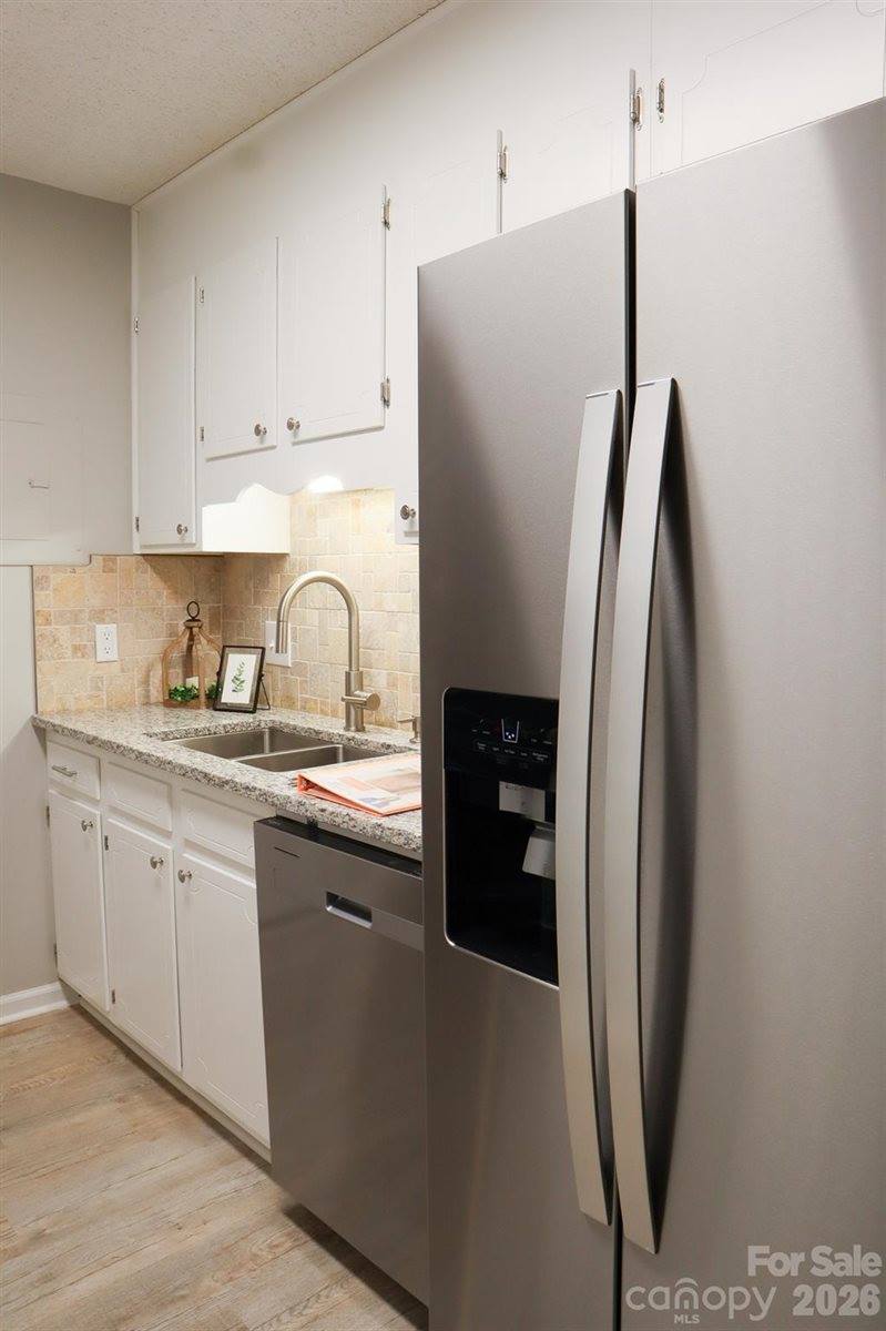 525 12th Street SW, #26, Hickory, NC 28602