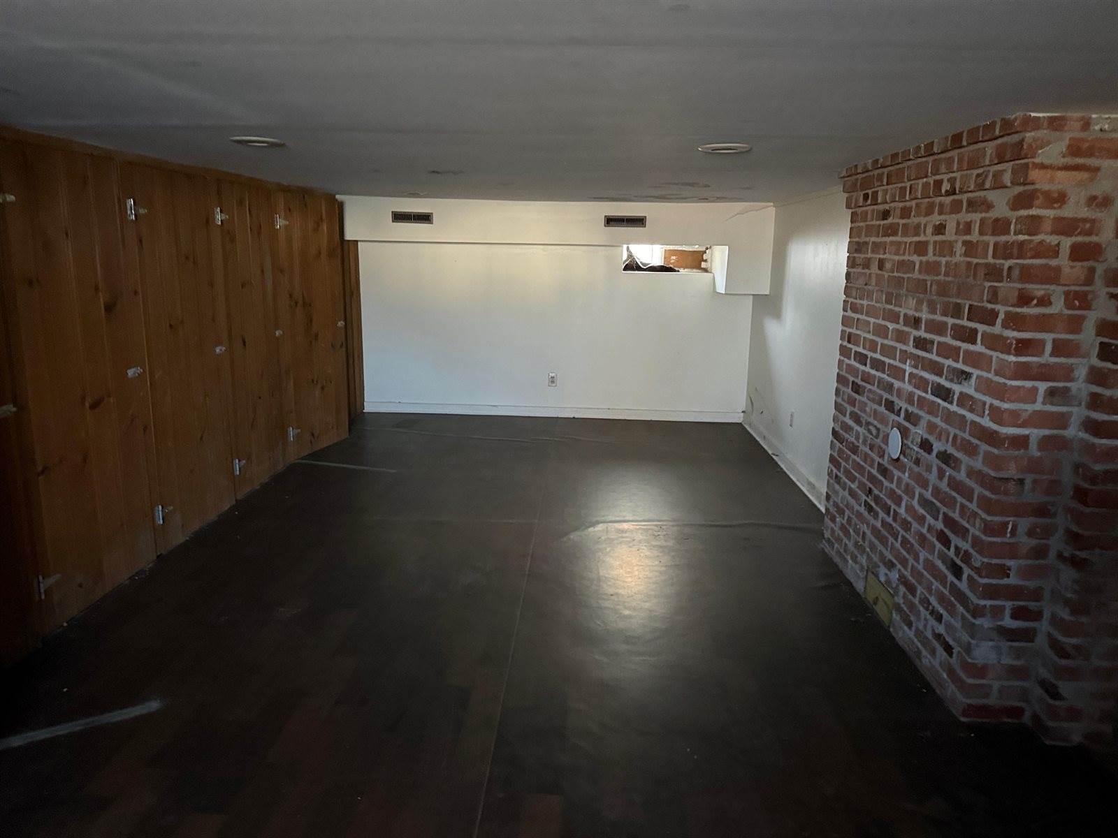 820 North A St, Wellington, KS 67152