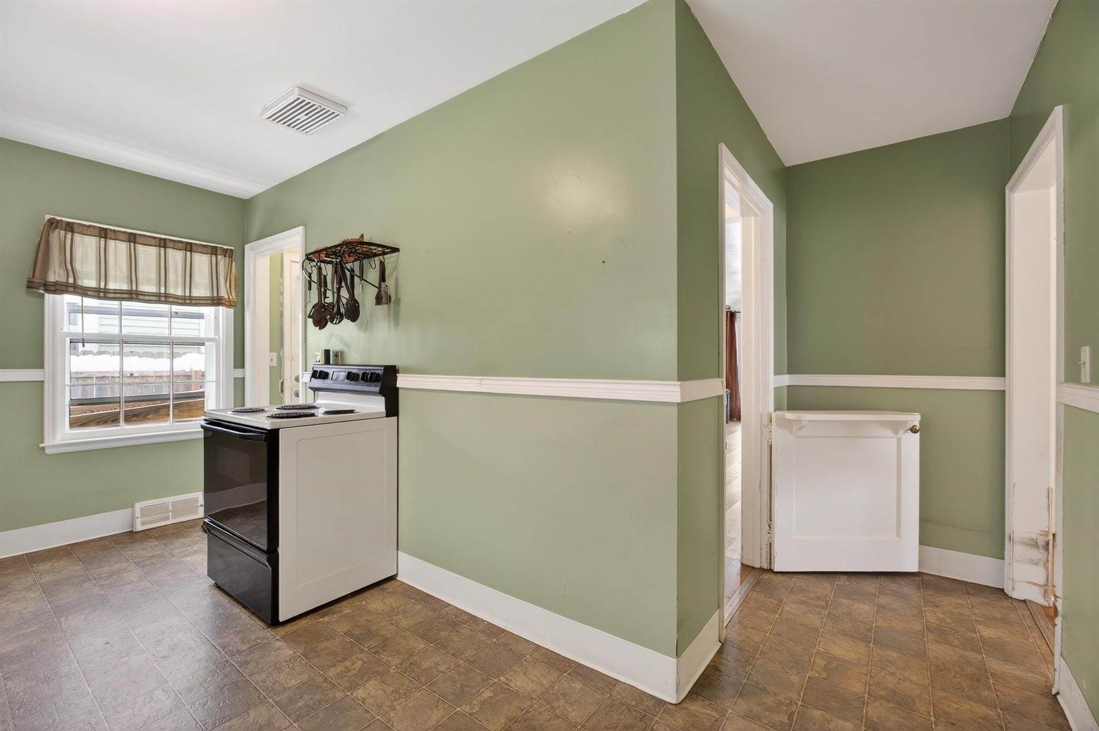 1631 Oak Street, Wisconsin Rapids, WI 54494