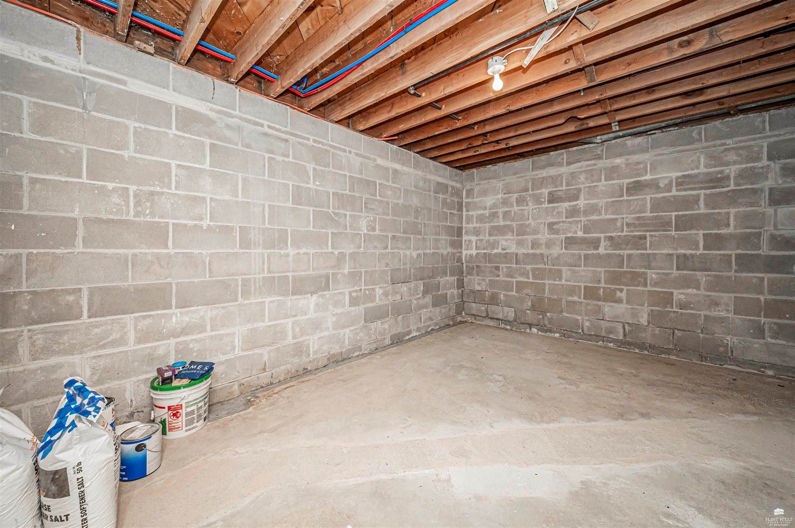 1169 St Mary’s Road, Junction City, KS 66441