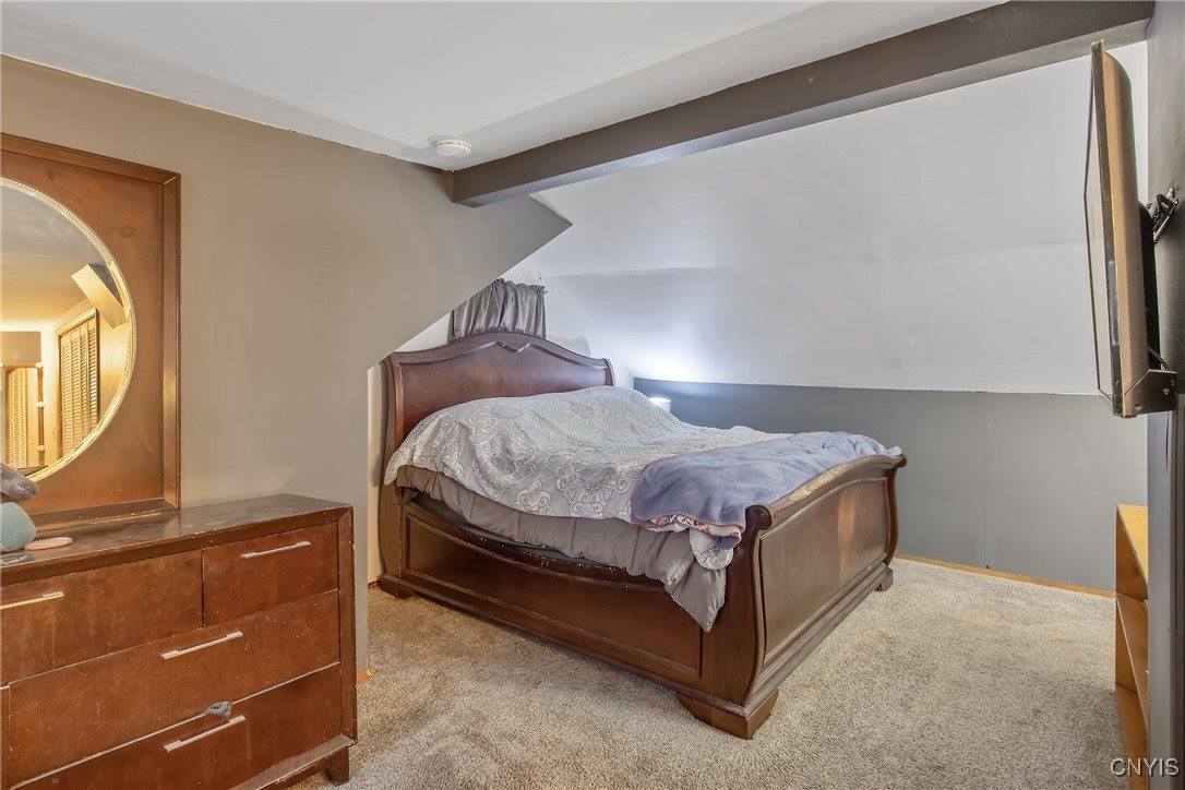 329 Belmore Drive, Clay, NY 13212