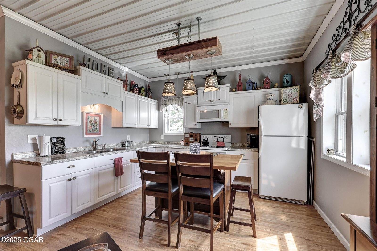 929 East US Highway 160, Lamar, MO 64759