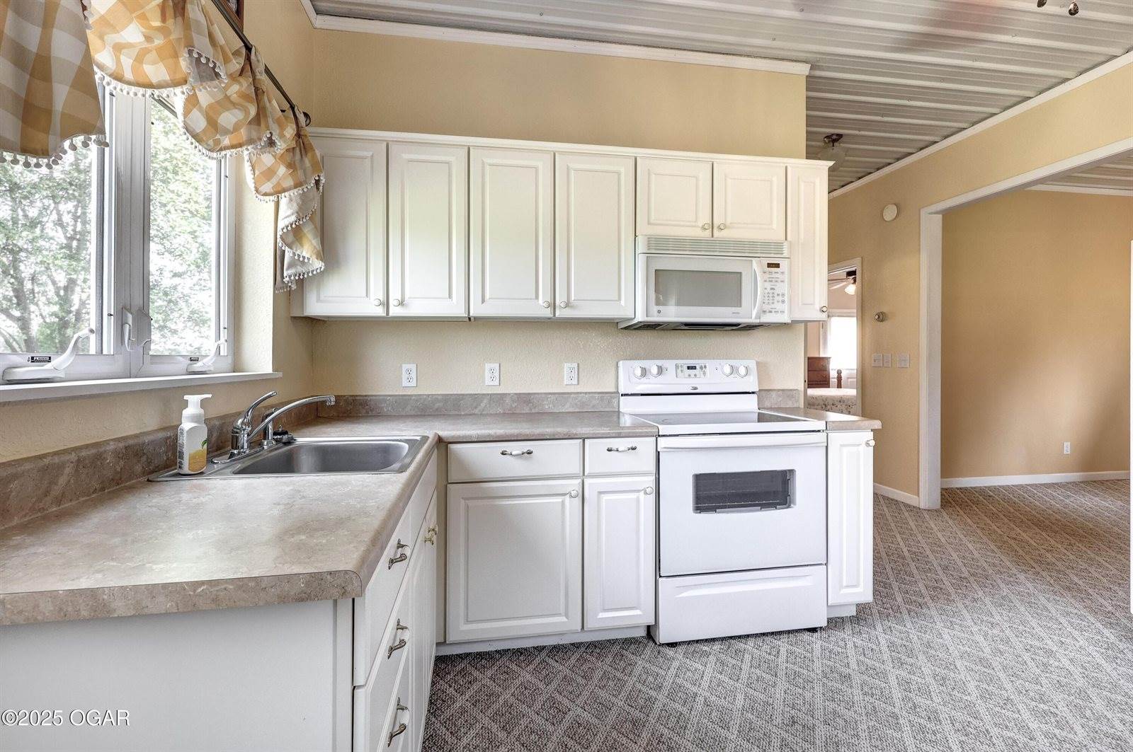 929 East US Highway 160, Lamar, MO 64759