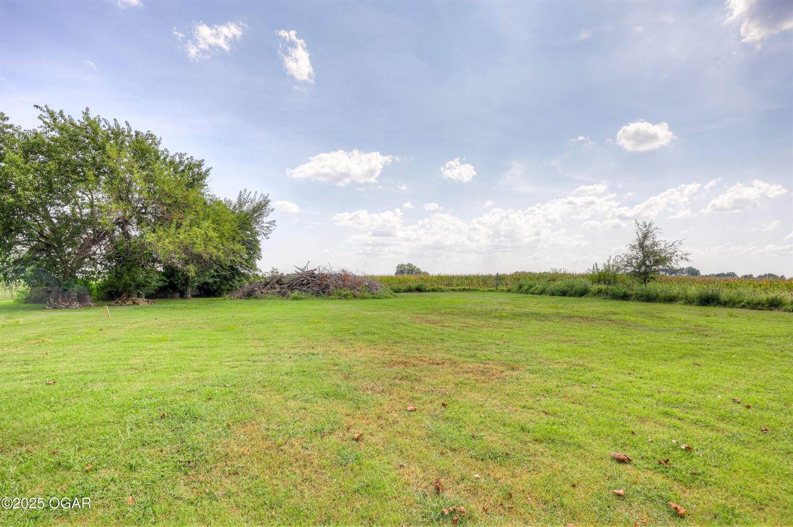 929 East US Highway 160, Lamar, MO 64759