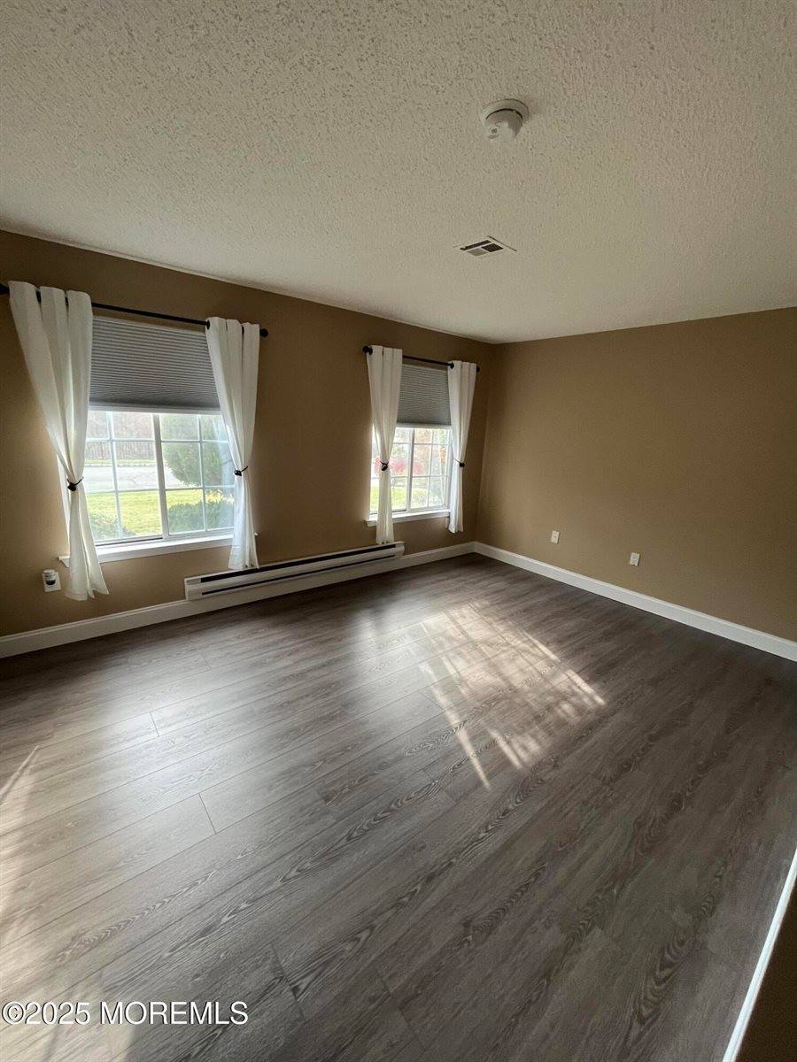 572B Nutley Drive, Monroe, NJ 08831