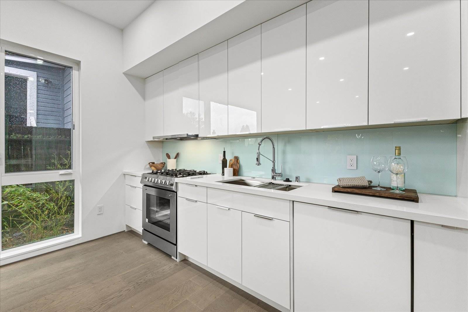 1114C 26th Ave, Seattle, WA 98122