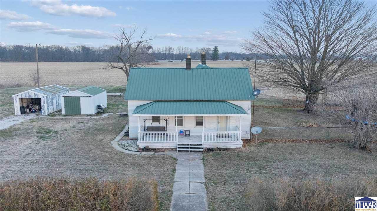 6823 West Gobin, Farmersburg, IN 47850