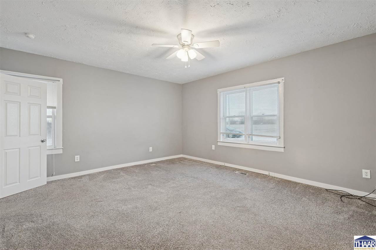 6823 West Gobin, Farmersburg, IN 47850