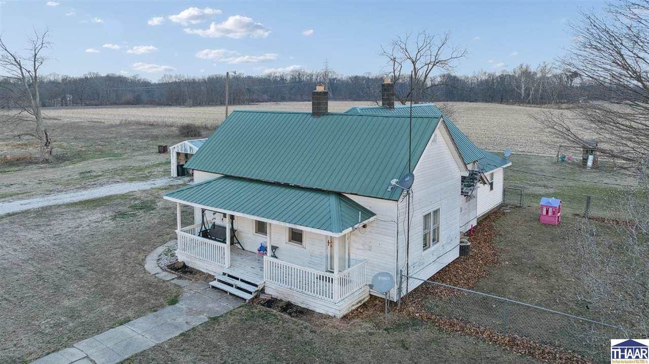 6823 West Gobin, Farmersburg, IN 47850