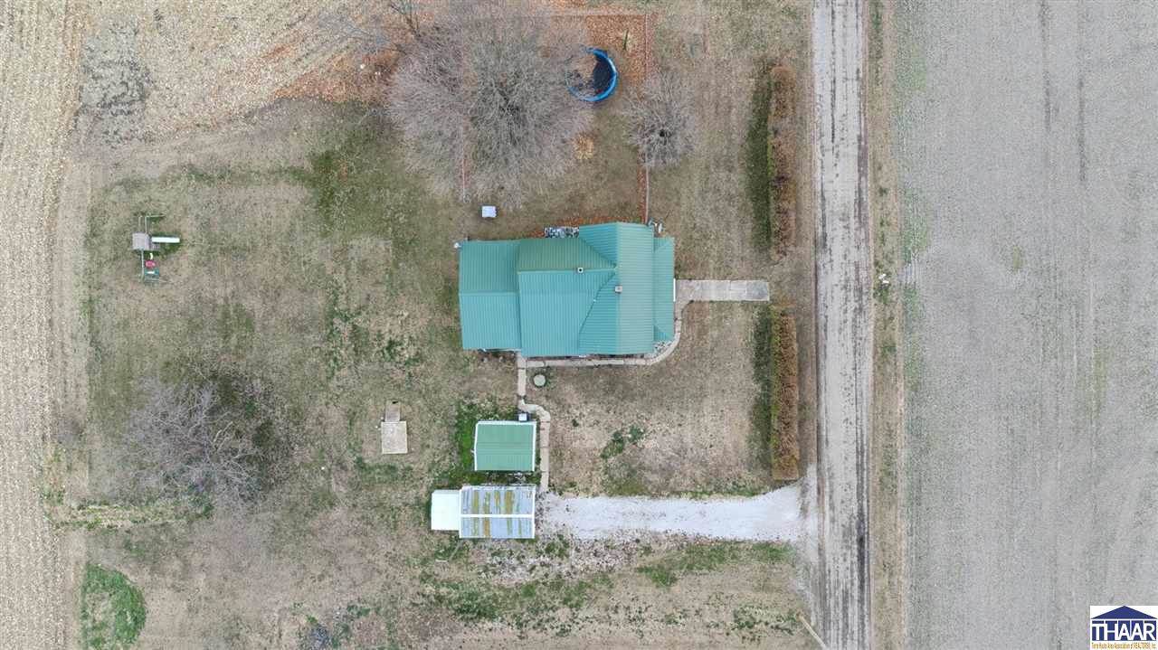 6823 West Gobin, Farmersburg, IN 47850