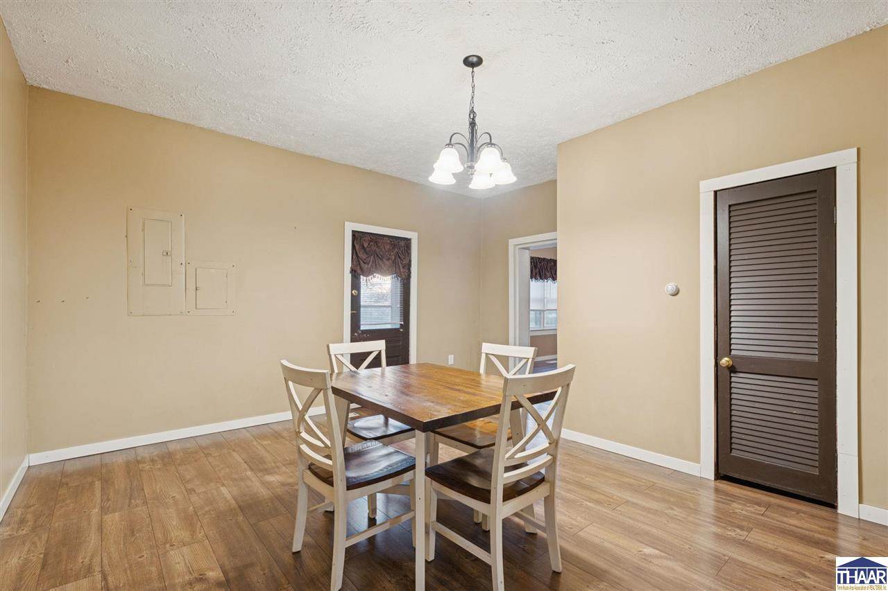 6823 West Gobin, Farmersburg, IN 47850