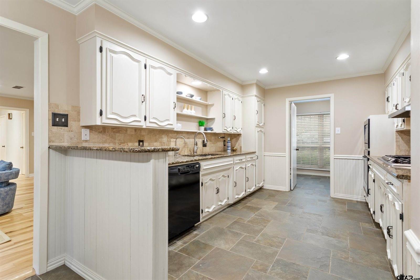 4611 Barclay Drive, Tyler, TX 75703