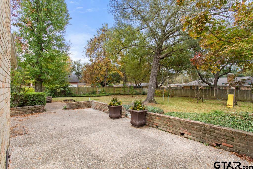 4611 Barclay Drive, Tyler, TX 75703