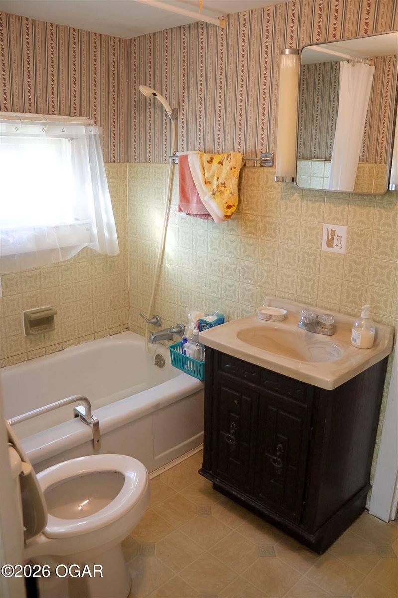 28249 Quince Road, Fairview, MO 64842