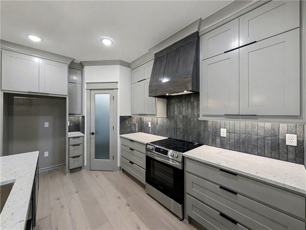 11 Latshaw Drive, Bella Vista, AR 72714