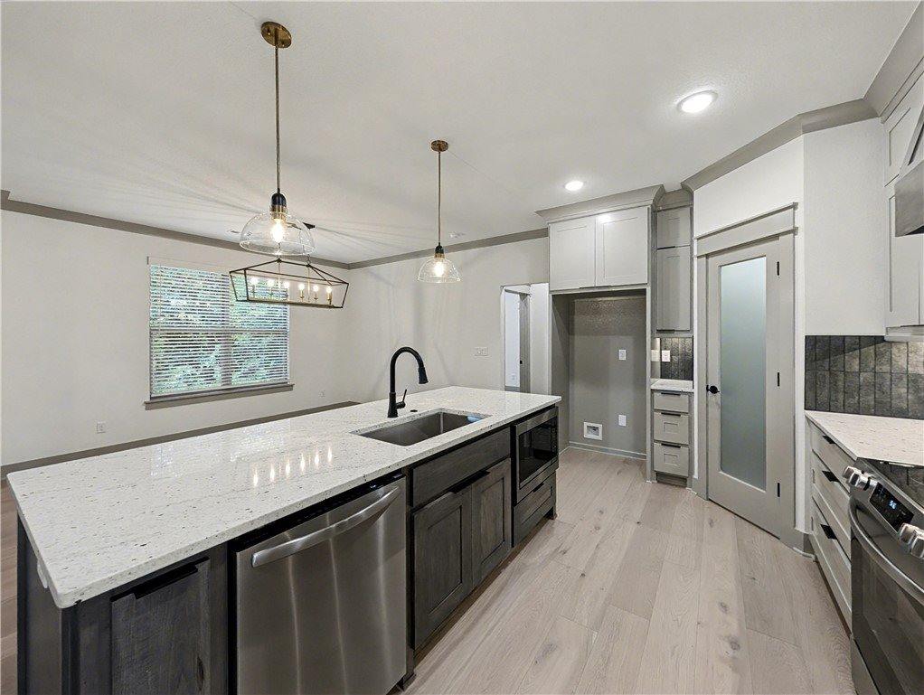 11 Latshaw Drive, Bella Vista, AR 72714