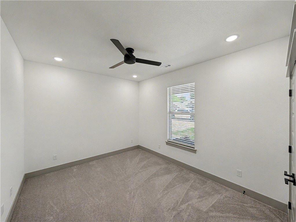 11 Latshaw Drive, Bella Vista, AR 72714