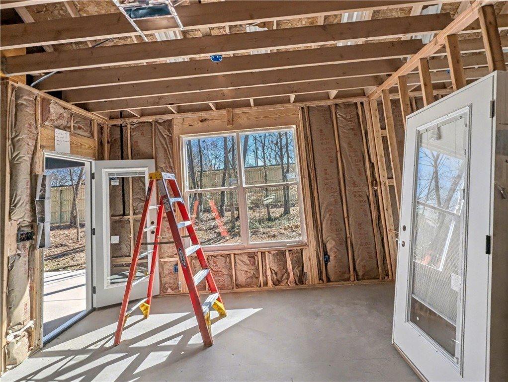 11 Latshaw Drive, Bella Vista, AR 72714