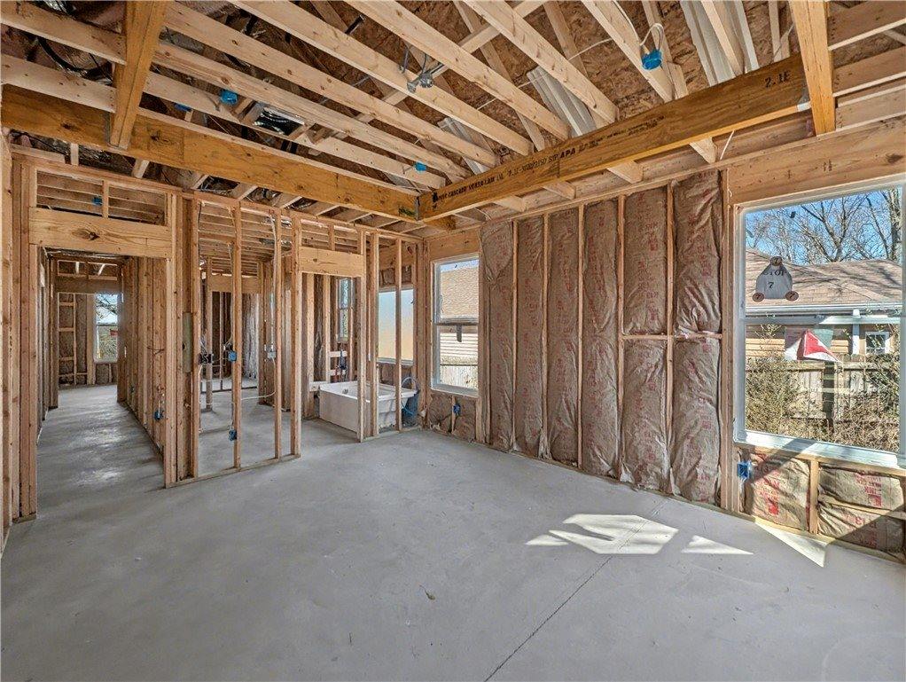 11 Latshaw Drive, Bella Vista, AR 72714