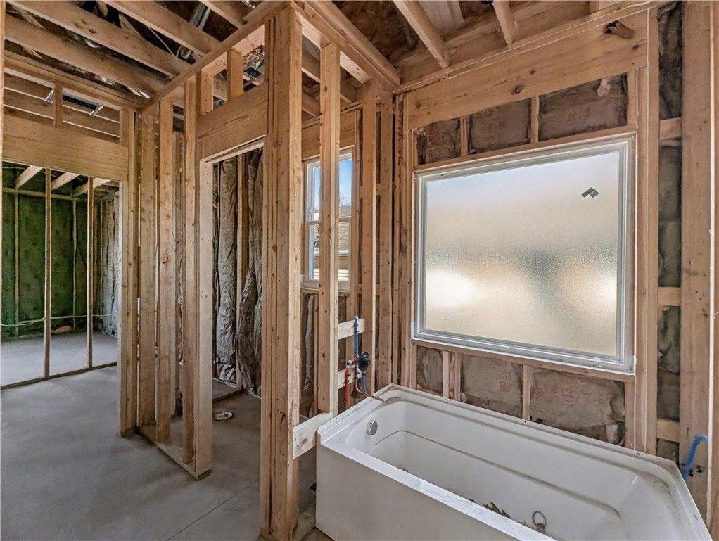 11 Latshaw Drive, Bella Vista, AR 72714