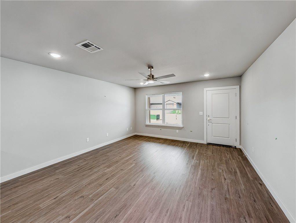 311 & 313 NW 65th Avenue, Bentonville, AR 72713