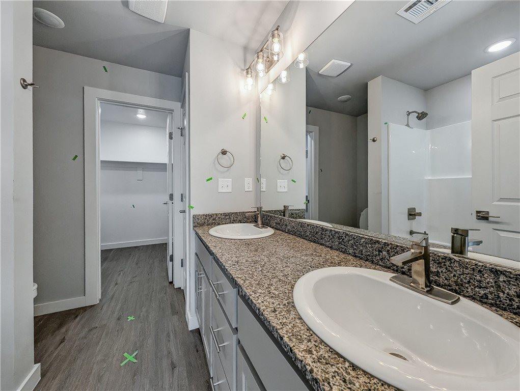 311 & 313 NW 65th Avenue, Bentonville, AR 72713