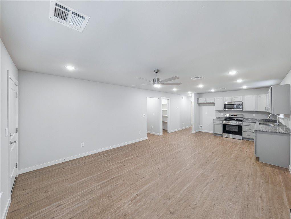 6609 & 6611 NW Altus Street, Bentonville, AR 72713