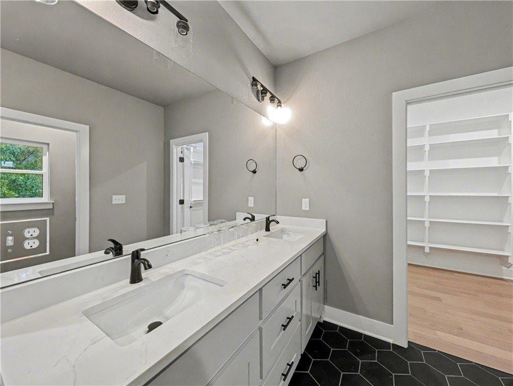 4 Aberfeld Place, Bella Vista, AR 72715